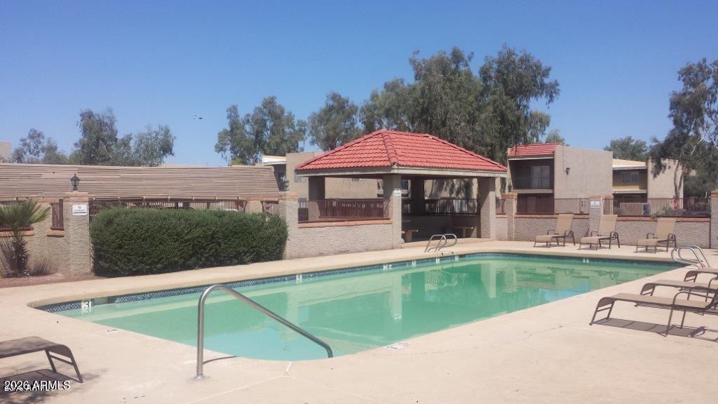 Image 1 of property listing at 2833 E LE MARCHE Avenue, Phoenix, AZ 85032