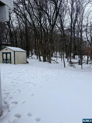 61 Meriline Avenue, Woodland Park, NJ 07424