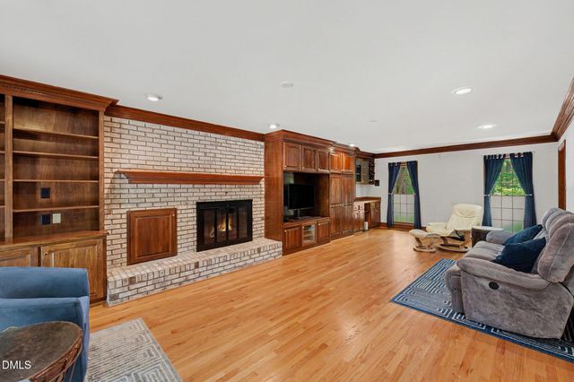 5537 Parkwood Drive, Raleigh, NC 27612