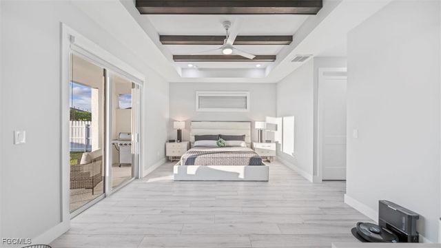 618 NW 7th PL, Cape Coral, FL 33993