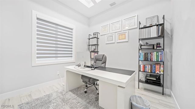 618 NW 7th PL, Cape Coral, FL 33993