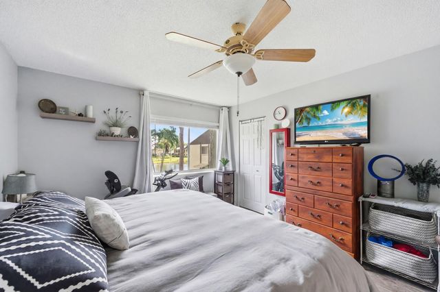 5883 La Paseos Drive D-2, Greenacres, FL 33463