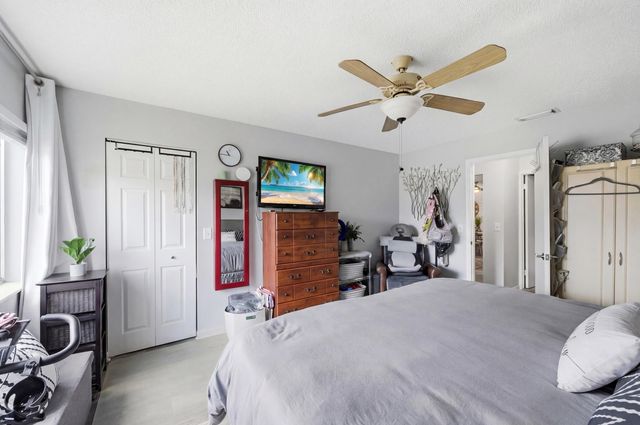 5883 La Paseos Drive D-2, Greenacres, FL 33463