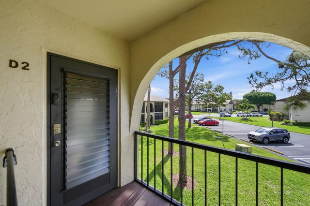 5883 La Paseos Drive D-2, Greenacres, FL 33463