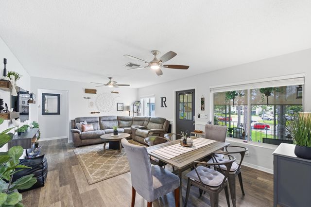 5883 La Paseos Drive D-2, Greenacres, FL 33463