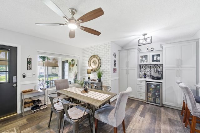 5883 La Paseos Drive D-2, Greenacres, FL 33463