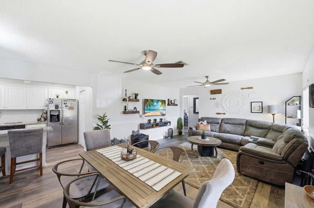 5883 La Paseos Drive D-2, Greenacres, FL 33463