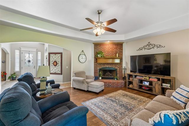 14215 Pleasant Wood Lane, Edmond, OK 73034