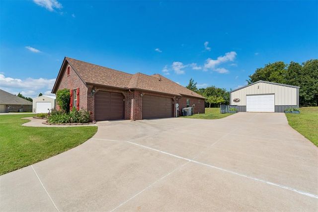 14215 Pleasant Wood Lane, Edmond, OK 73034