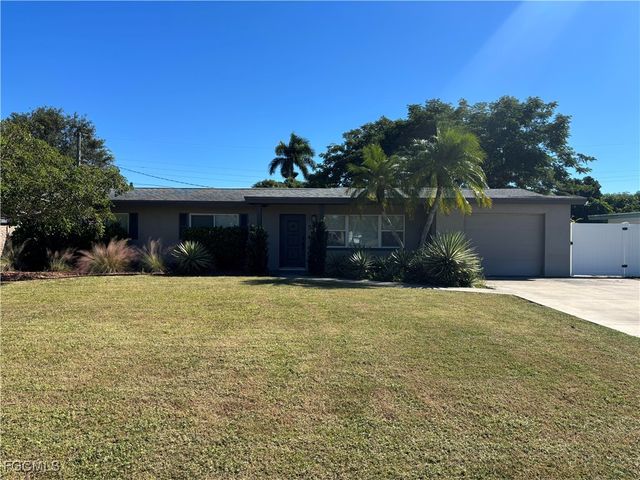 5521 Granada RD, Fort Myers, FL 33919