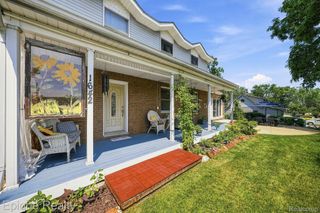 1642 Delmonte Street, Wolverine Lake Village, MI 48390