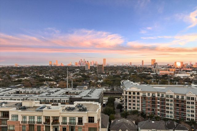 2207 Bancroft Street 1606, Houston, TX 77027