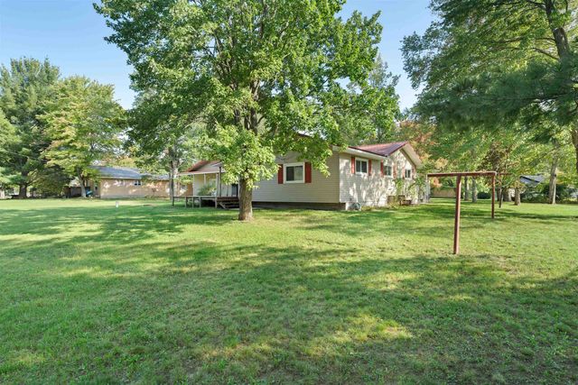 1571 NE Dorena Drive, Kalkaska, MI 49646