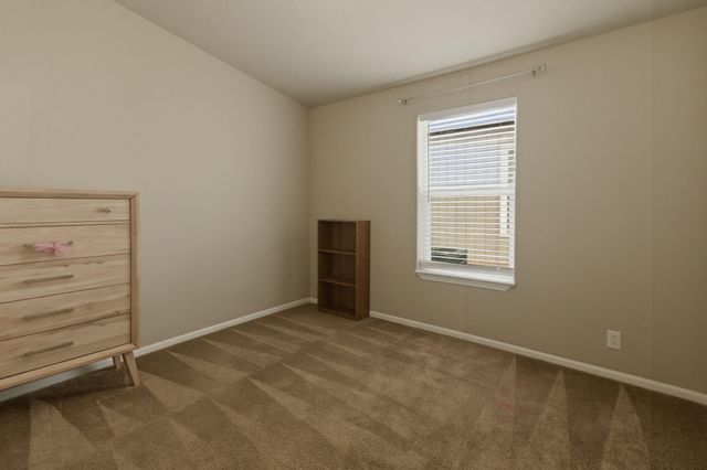 2530 SW Evening Primrose Drive, Redmond, OR 97756