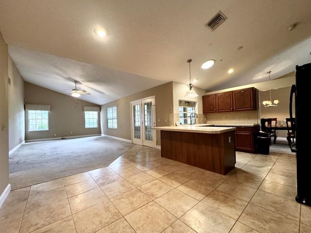 1465 SE Westmoreland Boulevard, Port St Lucie, FL 34952