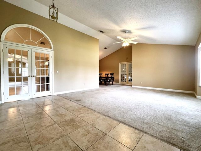 1465 SE Westmoreland Boulevard, Port St Lucie, FL 34952