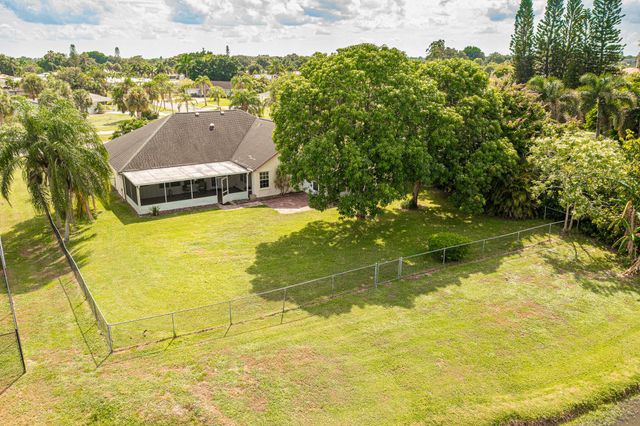 1465 SE Westmoreland Boulevard, Port St Lucie, FL 34952