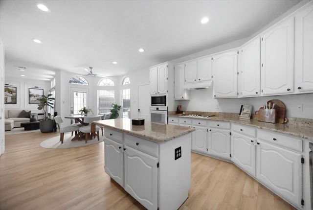 8705 Brookhollow Drive, Rowlett, TX 75089