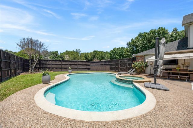 8705 Brookhollow Drive, Rowlett, TX 75089