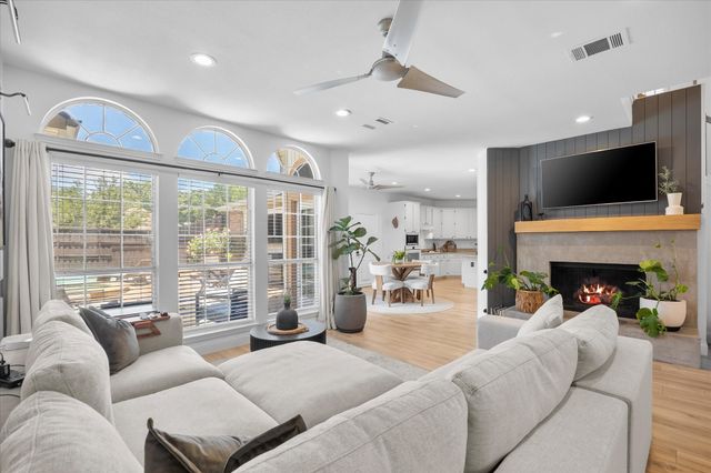 8705 Brookhollow Drive, Rowlett, TX 75089