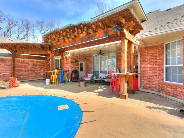 16316 Cobblestone Circle, Choctaw, OK 73020