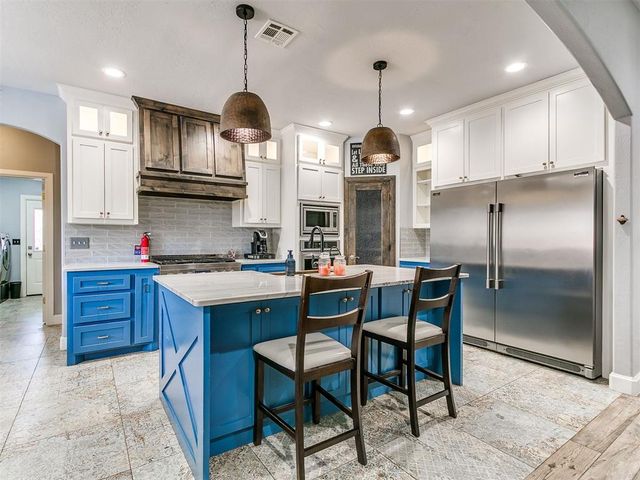 16316 Cobblestone Circle, Choctaw, OK 73020