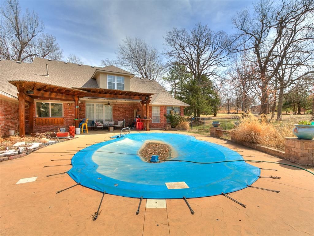 16316 Cobblestone Circle, Choctaw, OK 73020