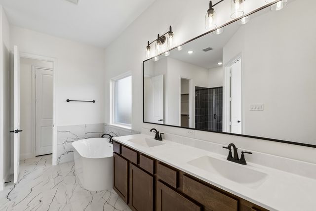 5716 Glynda Drive, North Richland Hills, TX 76180