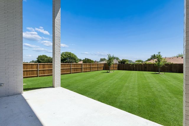 5716 Glynda Drive, North Richland Hills, TX 76180