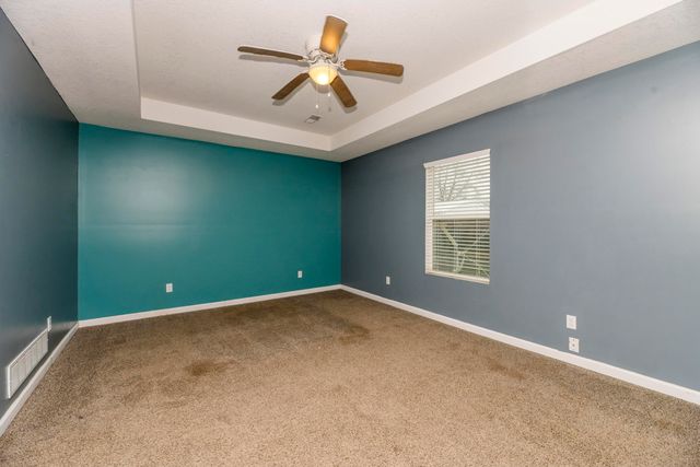 525 JEFFERSON AVE, Moberly, MO 65270