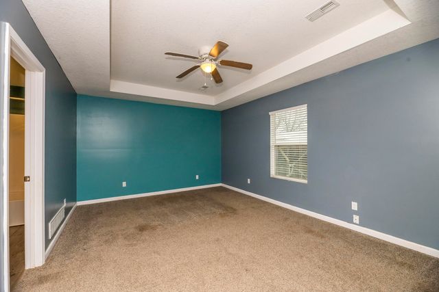 525 JEFFERSON AVE, Moberly, MO 65270