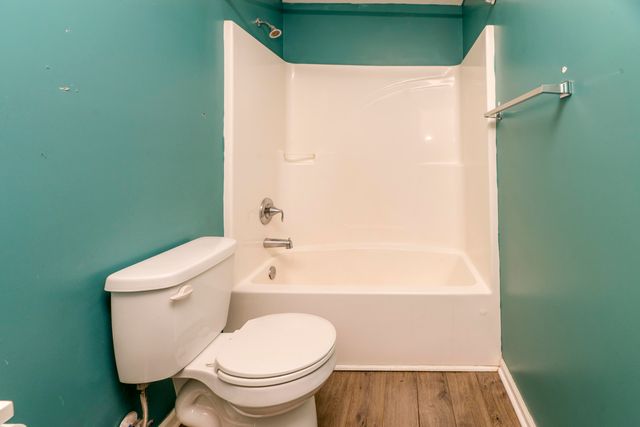 525 JEFFERSON AVE, Moberly, MO 65270