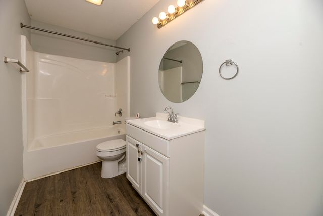 525 JEFFERSON AVE, Moberly, MO 65270