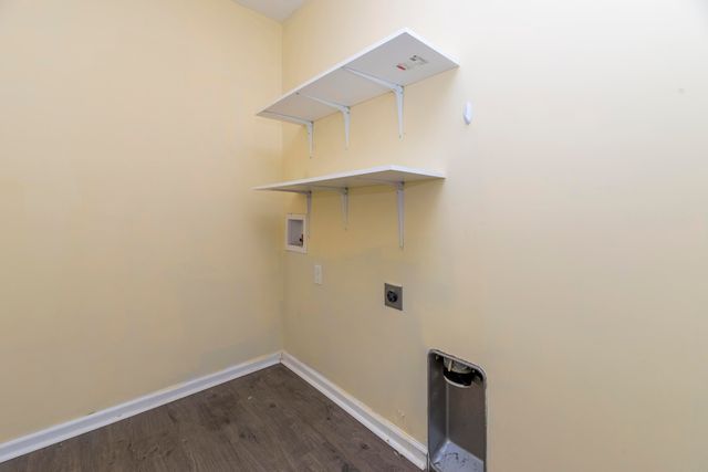 525 JEFFERSON AVE, Moberly, MO 65270