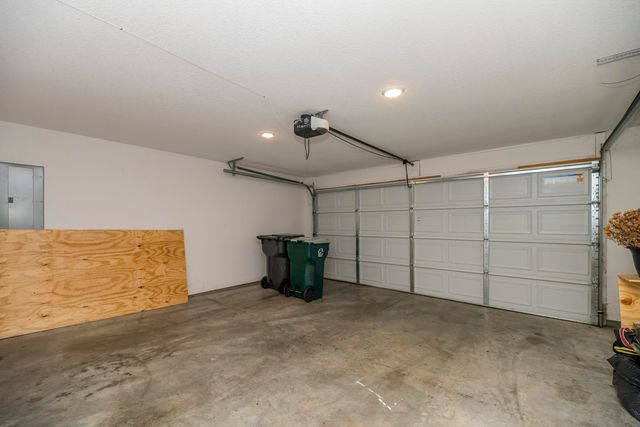 525 JEFFERSON AVE, Moberly, MO 65270