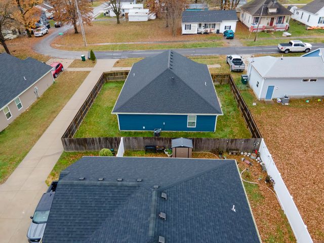 525 JEFFERSON AVE, Moberly, MO 65270
