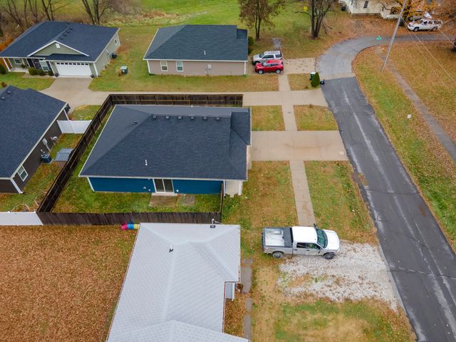 525 JEFFERSON AVE, Moberly, MO 65270
