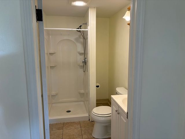 138 N Main St, Belchertown, MA 01007