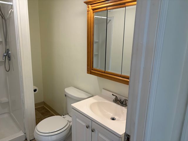 138 N Main St, Belchertown, MA 01007