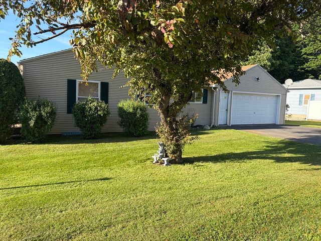 138 N Main St, Belchertown, MA 01007