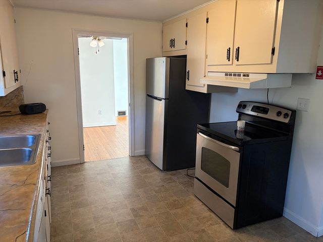 138 N Main St, Belchertown, MA 01007
