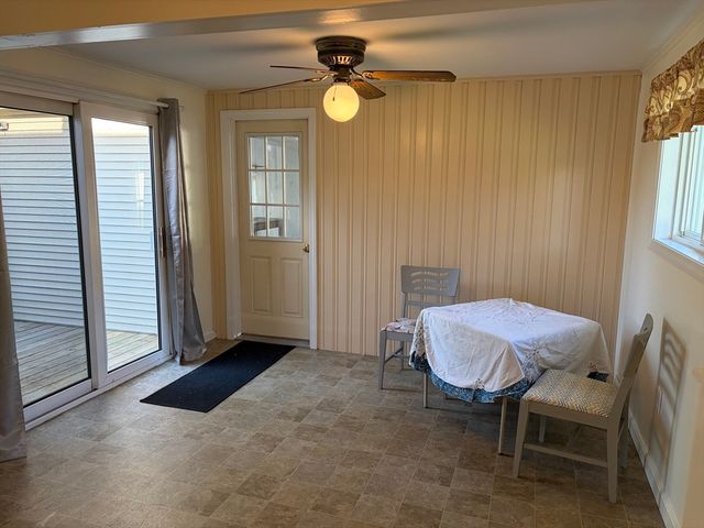 138 N Main St, Belchertown, MA 01007