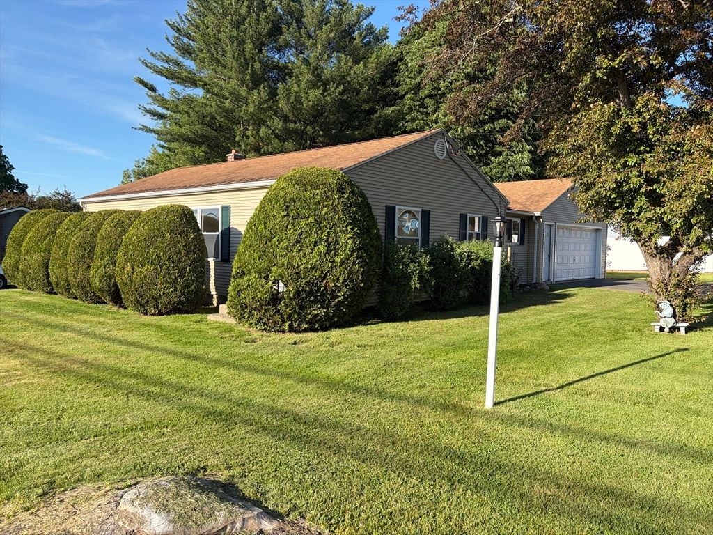138 N Main St, Belchertown, MA 01007