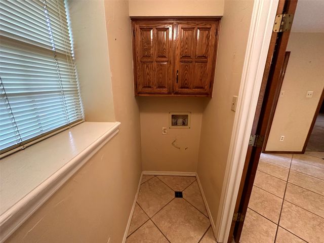 2401 Radcliffe Drive, Rowlett, TX 75088