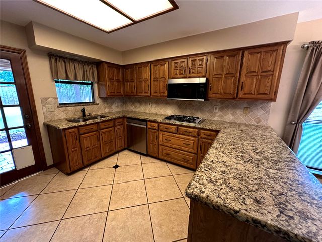2401 Radcliffe Drive, Rowlett, TX 75088