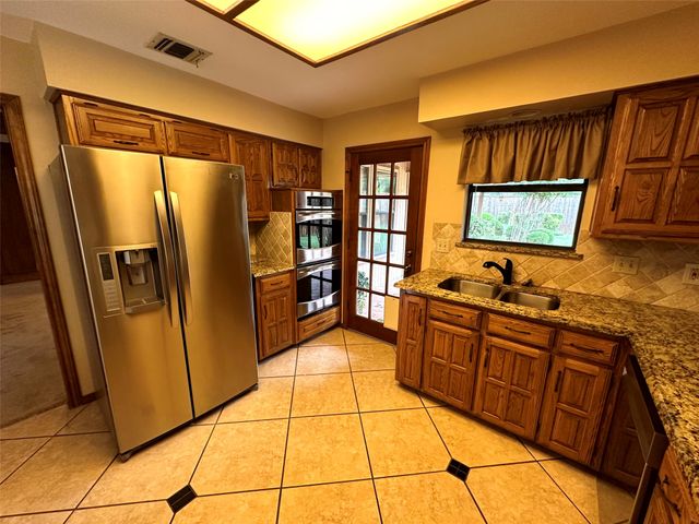 2401 Radcliffe Drive, Rowlett, TX 75088