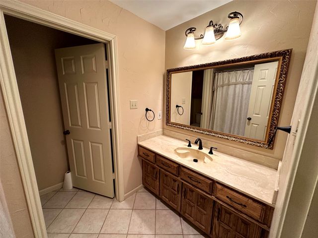 2401 Radcliffe Drive, Rowlett, TX 75088