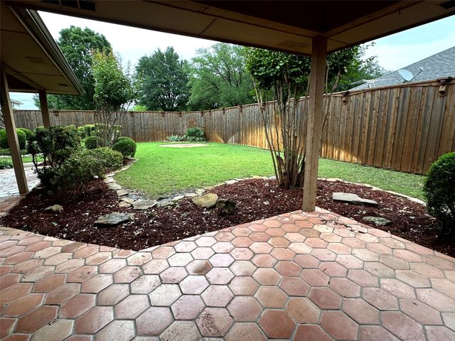 2401 Radcliffe Drive, Rowlett, TX 75088
