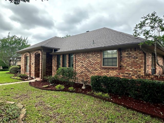 2401 Radcliffe Drive, Rowlett, TX 75088