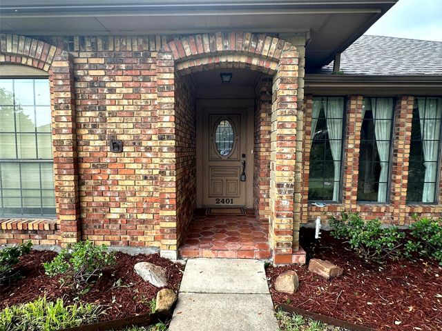 2401 Radcliffe Drive, Rowlett, TX 75088